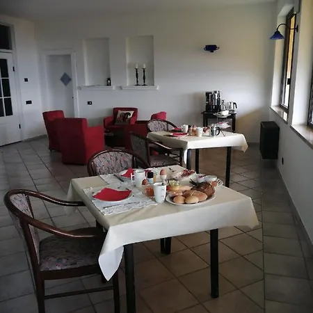 Magnolia Bb, Maggiore 3* Массино-Висконти