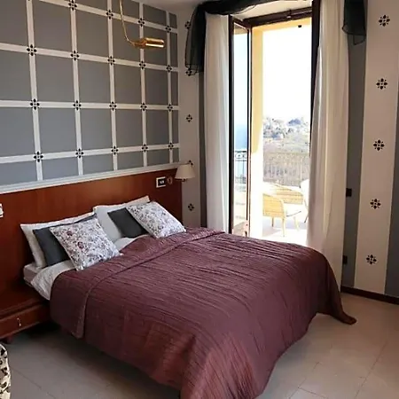 Bed & Breakfast Magnolia Bb, Maggiore