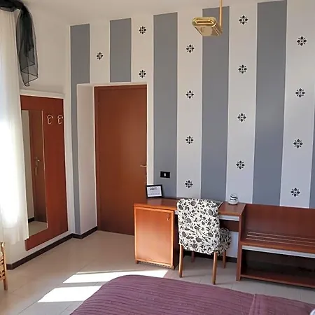 Magnolia Bb, Maggiore Bed & Breakfast 3*
