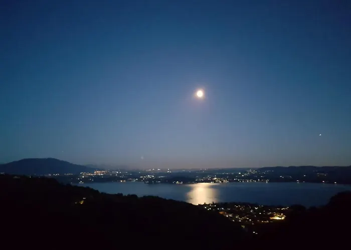 Magnolia Bb, Maggiore Nocleg ze śniadaniem